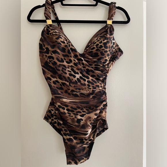 Miraclesuit Other - Miraclesuit Animal Print One Piece
